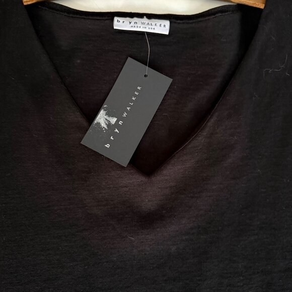 NWT MEDIUM Bryn Walker Judy Black Cotton Knit Tunic Top Kangaroo Pocket - Picture 2 of 8